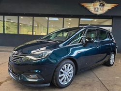 Grün Gebraucht 2016 Opel Zafira Innovation Van / Kleinbus | 10.950 € (Guter Preis)