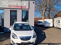 Weiß Gebraucht 2011 Opel Meriva Innovation Van / Kleinbus | 5.490 € (Fairer Preis)