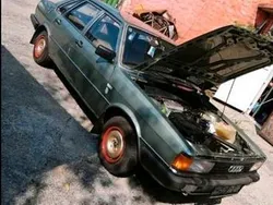 Beige Gebraucht 1983 Audi 80 Limousine | 5.000 €