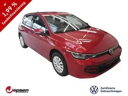 Kings red metallic Gebraucht 2024 VW Golf VIII Basis Limousine | 24.970 € (Etwas zu teuer)