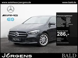 Metalliclack kosmosschwarz Gebraucht 2022 Mercedes B200 Progressive Van / Kleinbus | 30.480 € (Fairer Preis)