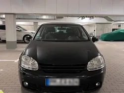Schwarz Gebraucht 2004 VW Golf V Kleinwagen | 2.900 € (Guter Preis)