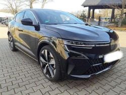 Schwarz (metallic) Gebraucht 2022 Renault Mégane IV Techno SUV | 24.999 € (Superpreis)