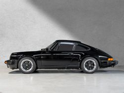 Schwarz Gebraucht 1988 Porsche 911 Carrera Coupé | 88.911 €