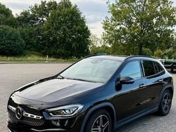 Schwarz Gebraucht 2020 Mercedes GLA250 AMG line SUV | 37.000 € (Fairer Preis)