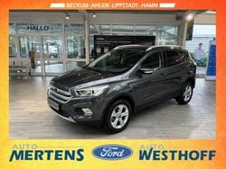 Grau Gebraucht 2017 Ford Kuga Titanium SUV | 14.750 € (Fairer Preis)