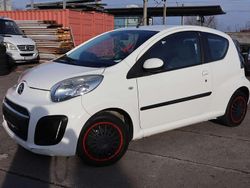 Weiß Gebraucht 2012 Citroën C1 Tendance Kleinwagen | 2.100 € (Guter Preis)