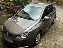 Grau Gebraucht 2015 Seat Ibiza Kleinwagen | 5.250 € (Fairer Preis)