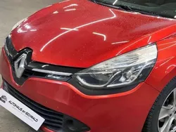 Rot Gebraucht 2015 Renault Clio GrandTour Dynamique Kombi | 8.490 € (Fairer Preis)