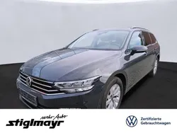 Grau Gebraucht 2021 VW Passat S Kombi | 22.880 € (Fairer Preis)