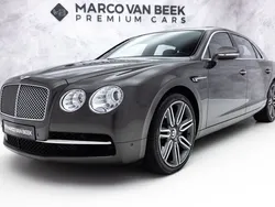 Grau Gebraucht 2016 Bentley Flying Spur Limousine | 53.750 €