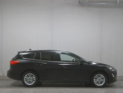 Schwarz Gebraucht 2020 Ford Focus Titanium Kombi | 9.980 € (Superpreis)