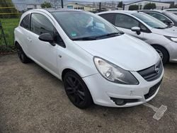 Weiß Gebraucht 2009 Opel Corsa Kleinwagen | 1.600 € (Guter Preis)