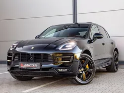 Schwarz Gebraucht 2016 Porsche Macan Turbo Chrono SUV | 43.990 € (Etwas zu teuer)