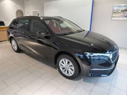 Schwarz Neu 2024 Skoda Octavia Selection Kombi | 34.900 € (Fairer Preis)