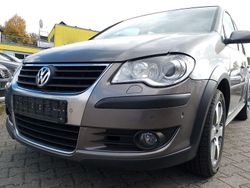 Braun Gebraucht 2008 VW Touran Van / Kleinbus | 5.950 € (Fairer Preis)