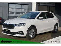 Weiss Neu 2024 Skoda Fabia Selection Limousine | 25.450 € (Teuer)