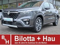 Grau Gebraucht 2023 Suzuki SX4 S-Cross Comfort SUV | 23.450 € (Fairer Preis)