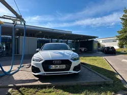 Weiß Gebraucht 2024 Audi A5 Sportback S-Line Limousine | 38.000 €