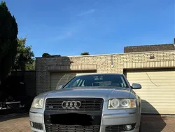 Grau Gebraucht 2003 Audi A8 Limousine | 5.000 € (Superpreis)