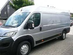 Silber Gebraucht 2021 Citroën Jumper Van / Kleinbus | 22.950 € (Fairer Preis)