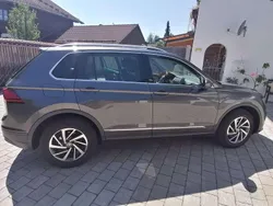 Grau Gebraucht 2016 VW Tiguan SUV | 17.700 € (Guter Preis)