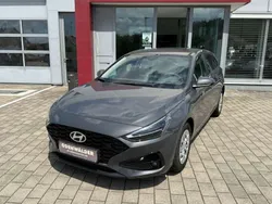 Grau Neu 2025 Hyundai i30 Trend Kombi | 21.377 € (Guter Preis)