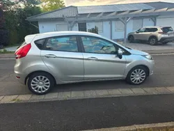 Silber Gebraucht 2010 Ford Fiesta Titanium Kleinwagen | 2.800 € (Guter Preis)