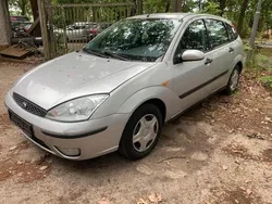 Silber Gebraucht 2002 Ford Focus Limousine | 350 € (Superpreis)