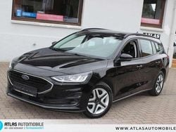 Obsidianschwarz Gebraucht 2023 Ford Focus Cool & Connect Kombi | 15.990 € (Guter Preis)
