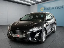 Schwarz Gebraucht 2022 Ford Focus Titanium Kombi | 21.099 € (Fairer Preis)