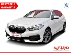 Weiß Gebraucht 2022 BMW 120 Sport Line Kleinwagen | 26.990 € (Fairer Preis)