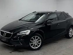 Schwarz Gebraucht 2016 Volvo V40 Kombi | 13.900 € (Etwas zu teuer)