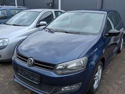 Blau Gebraucht 2012 VW Polo Black Edition Kleinwagen | 3.500 € (Fairer Preis)