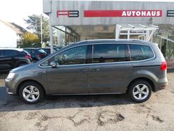 Grau Gebraucht 2014 VW Sharan Cup Van / Kleinbus | 15.790 € (Fairer Preis)