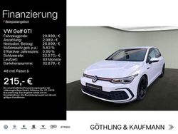 Pure white Gebraucht 2023 VW Golf VIII GTI Limousine | 29.888 € (Guter Preis)
