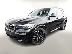 Black sapphire metallic Gebraucht 2019 BMW X5 M Sport SUV | 43.496 € (Fairer Preis)