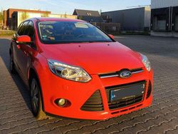 Rot Gebraucht 2013 Ford Focus Kombi | 4.650 € (Fairer Preis)