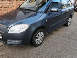 Grau Gebraucht 2009 Skoda Fabia Limousine | 1.600 € (Guter Preis)