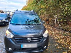 Schwarz Gebraucht 2015 Dacia Dokker Van | 12.000 € (Teuer)