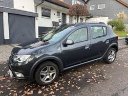 Grau Gebraucht 2019 Dacia Sandero Prestige Limousine | 9.200 € (Fairer Preis)