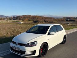 Weiß Gebraucht 2016 VW Golf VII GTI Limousine | 16.299 € (Fairer Preis)