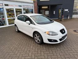 Weiß Gebraucht 2010 Seat Leon Reference Limousine | 2.250 € (Fairer Preis)