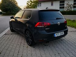 Grau Gebraucht 2017 VW Golf VII Highline | 10.500 € (Guter Preis)