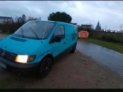 Andere außenfarben Gebraucht 2001 Mercedes Vito Van / Kleinbus | 4.500 €
