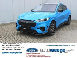 Blau (metallic) Gebraucht 2022 Ford Mustang Mach-E GT SUV | 42.900 € (Fairer Preis)
