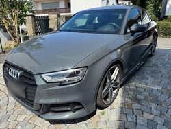 Grau Gebraucht 2017 Audi S3 Comfort Limousine | 21.990 € (Fairer Preis)