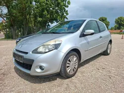 Silber Gebraucht 2009 Renault Clio II Limousine | 1.299 € (Superpreis)