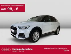Gletscherweiß metallic Gebraucht 2024 Audi A1 Sport Kleinwagen | 25.930 € (Etwas zu teuer)