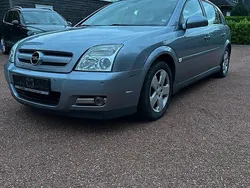 Silber Gebraucht 2004 Opel Signum Elegance Kombi | 1.790 € (Fairer Preis)